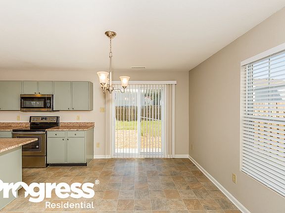 4th image of 6031 Shamrock Green Dr