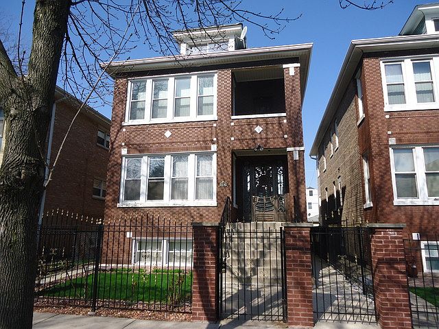1st image of 4550 S Sawyer Ave #2