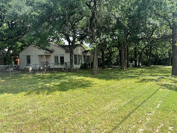 4th image of 800 Audra Ln