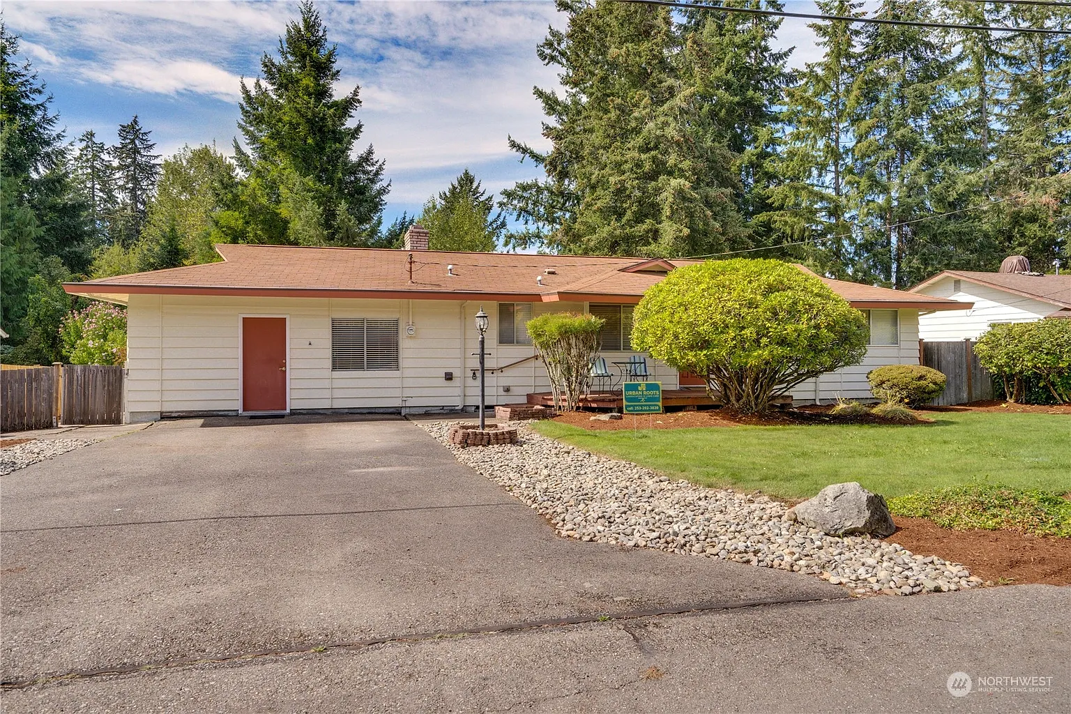 10816 114th Avenue SW photo 1