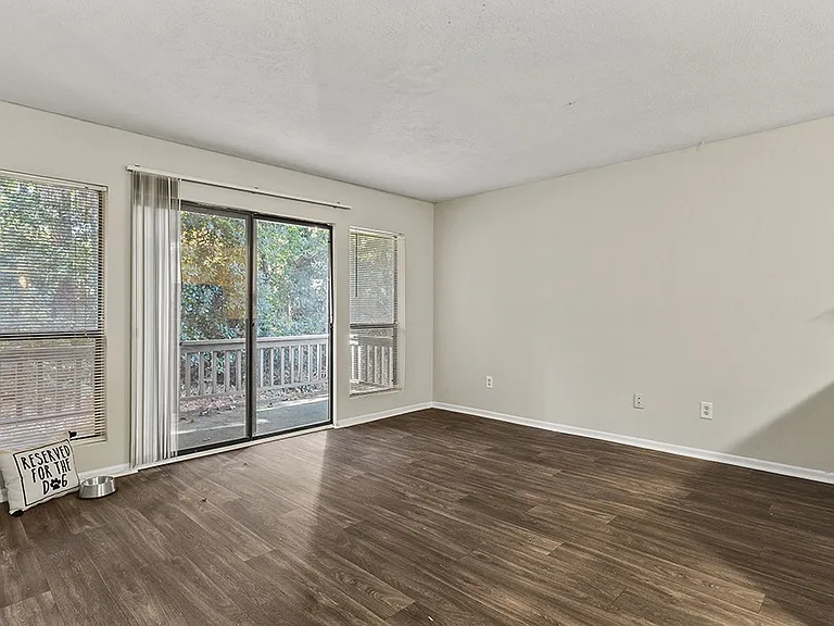 The Element at 3900 — Photo 15