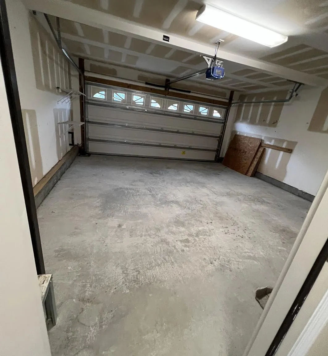 3 bed, 1224 sqft, $2,642 — Photo 2