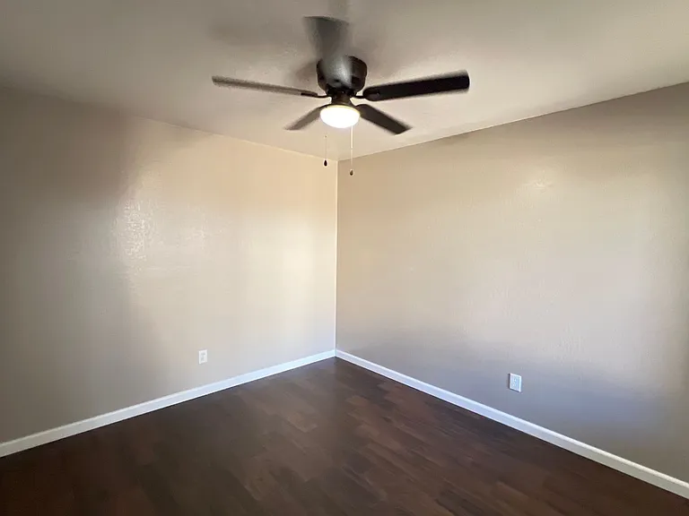 6811 Klamath Way — Photo 25