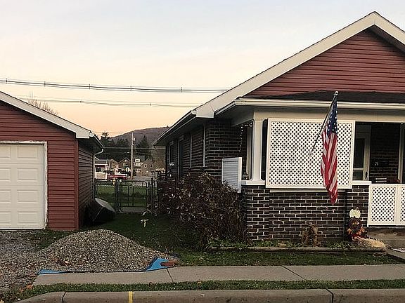 3rd image of 25 Onofrio St