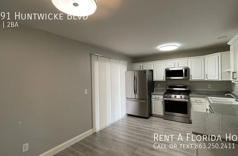 3791 Huntwicke Blvd — Photo 4