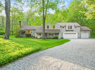 4 Bridgeworth Ln, Sherman, CT 06784