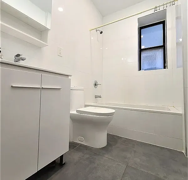 2025 Regent Pl #B9 — Photo 5