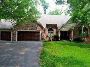 4166 N Foxcliff Dr W, Martinsville, IN 46151