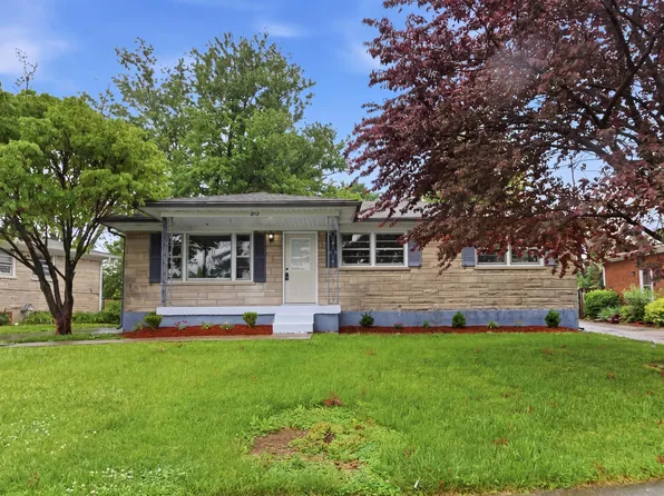 813 Foxcroft Ct, Lexington, KY 40505