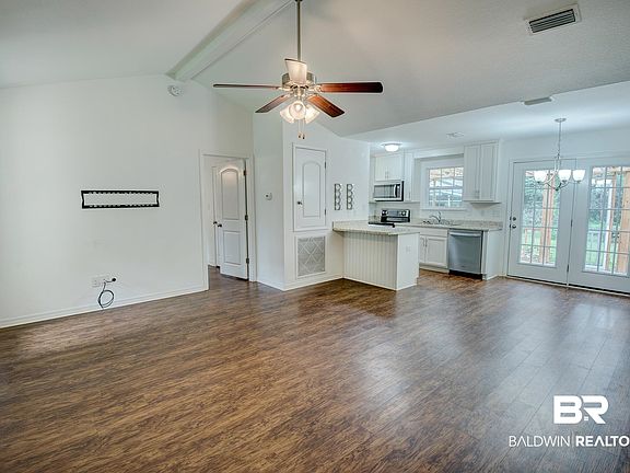 4th image of 6304 Henshaw Rd