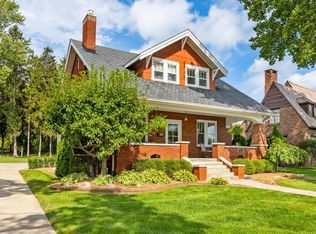 1059 N Riverside Ave, Saint Clair, MI 48079