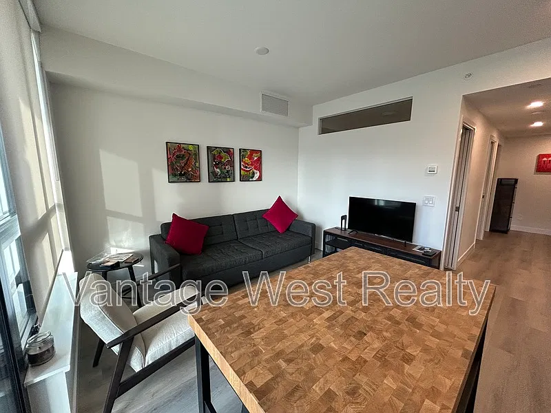 1 bed, 1.0 bath, $1,950 — Photo 4