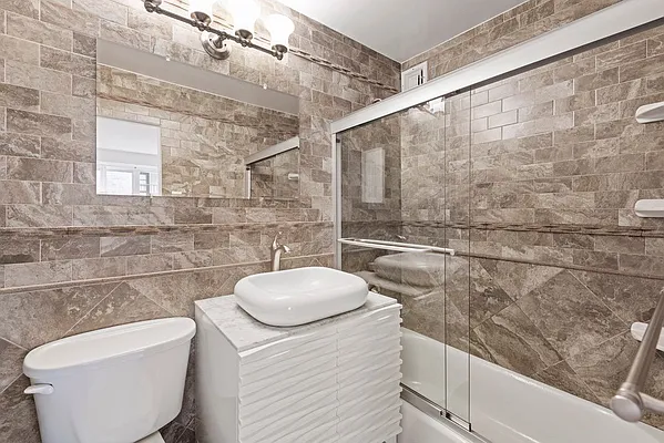 Sold by Nest Seekers International | media 19