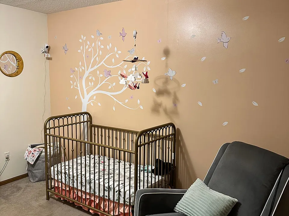 This room can be repainted upon tenant request.