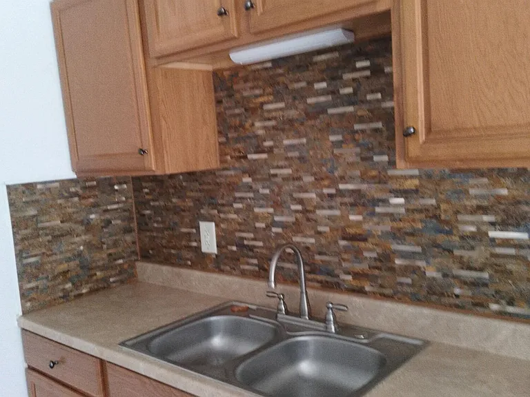 1121 Monroe Ave #1 — Photo 3