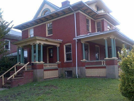 1st image of 222 N Pine St