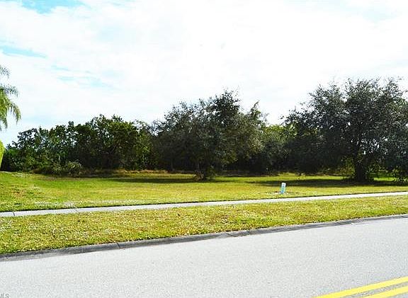 4th image of 168 Cays Dr