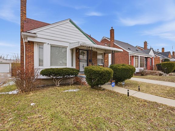 2nd image of 20522 Tracey St