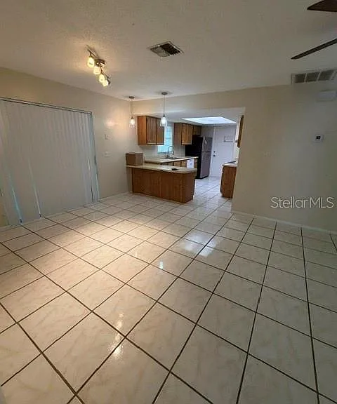 263 La Paz Dr — Photo 17