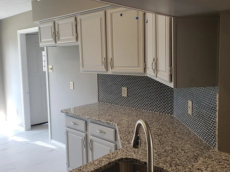 1408 Dudley Dr — Photo 6