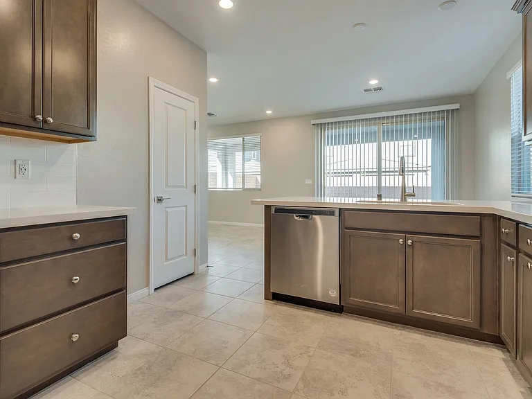 10786 Pastel Sunset Ct — Photo 17