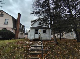 227 W 12th St, Anderson, IN 46016