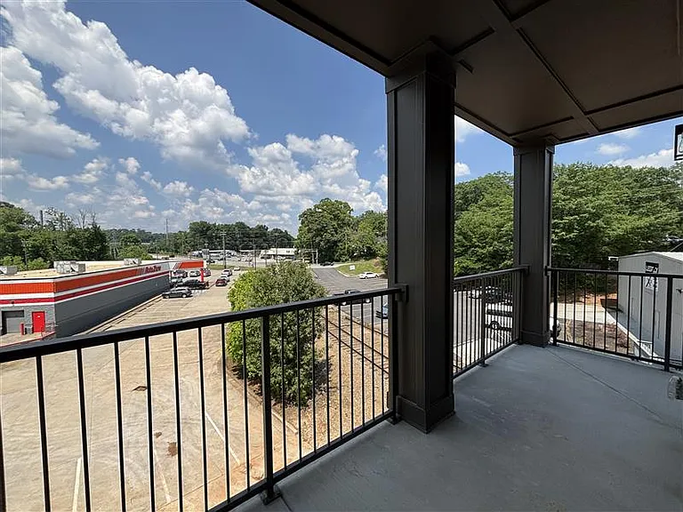 District on the Etowah Apartments — Photo 1459