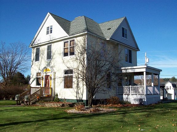 4th image of 212 W E St