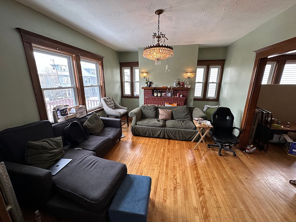 1st image of 94 Perkins St #2