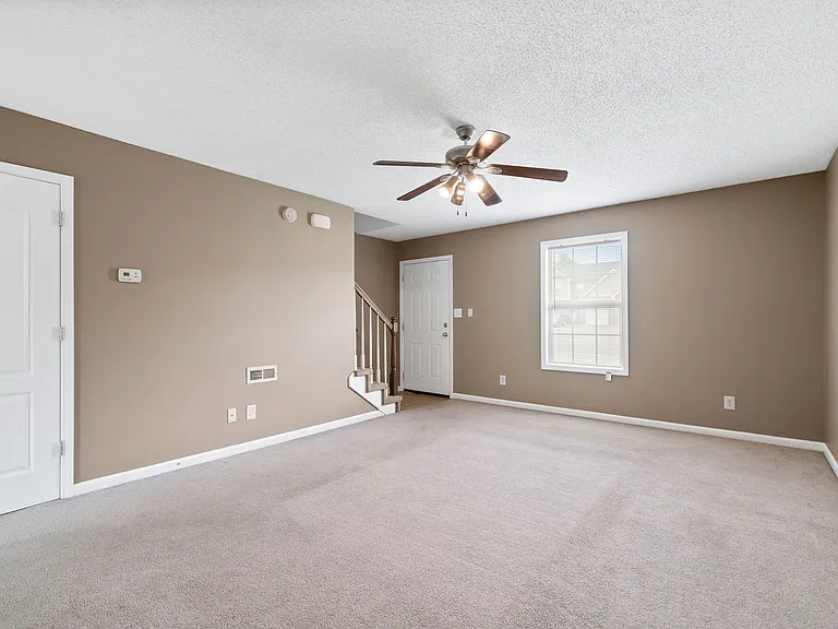 524 Patriot Park Ct — Photo 6