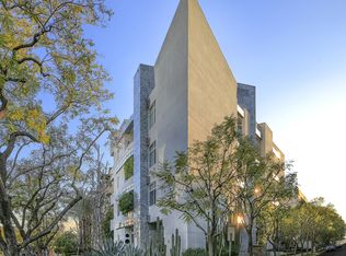 455 N Palm Dr APT 5, Beverly Hills, CA 90210