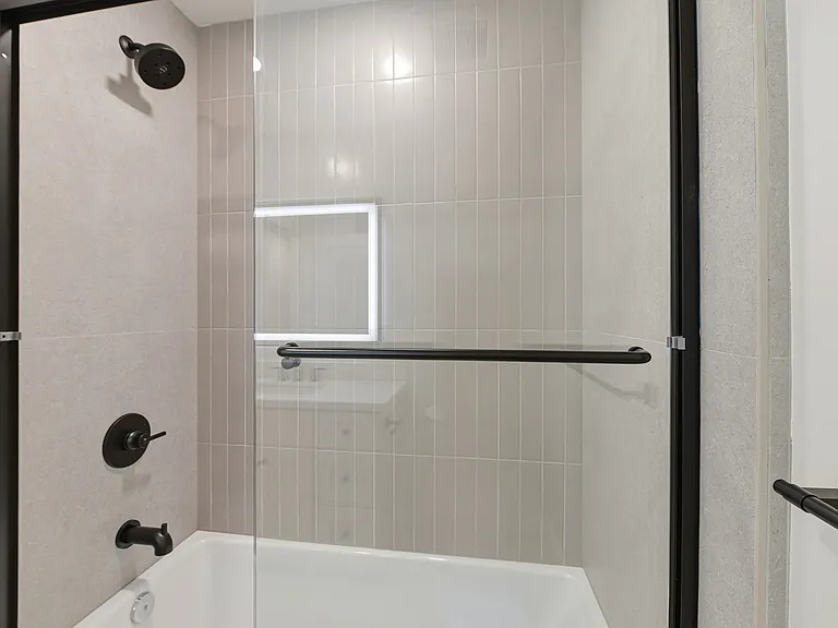 447 Alviso St — Photo 28