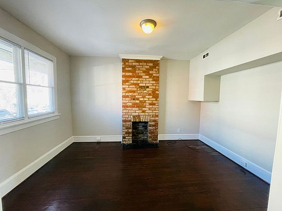 2nd image of 307 N 33rd St