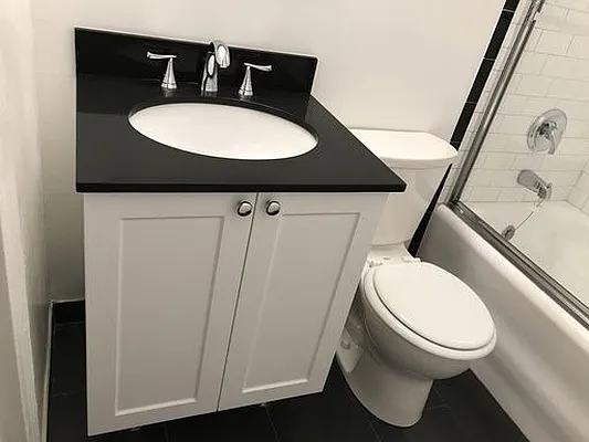 Rented by Carlyle Property Management | media 22