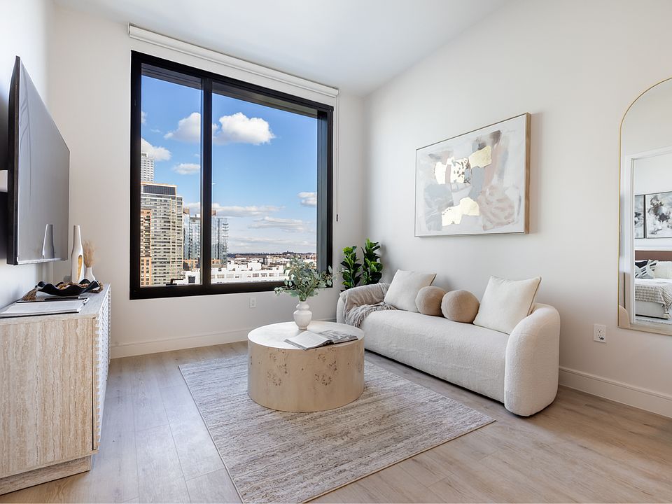 1st image of 4519 Davis St #9H