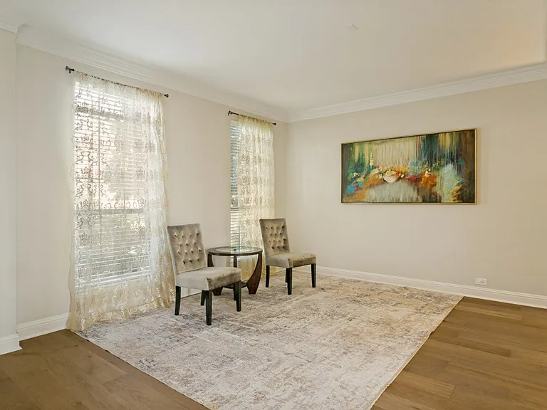 412 S Hampton Ct — Photo 12