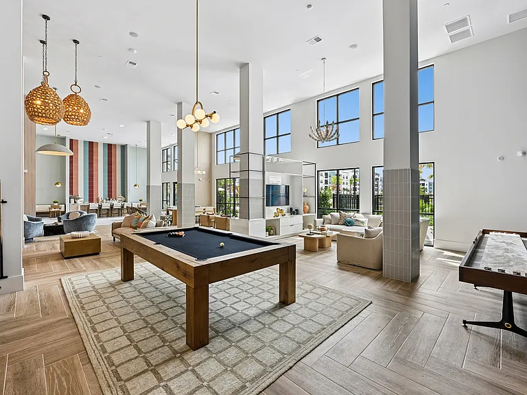 Clubhouse Social Lounge