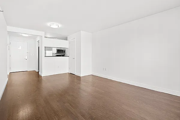 Rented by Mirador Real Estate | media 4