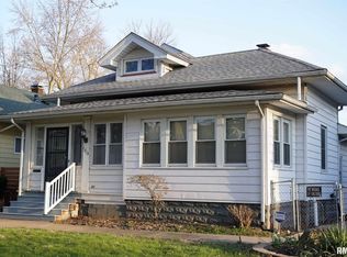 1015 W 17th St, Davenport, IA 52804