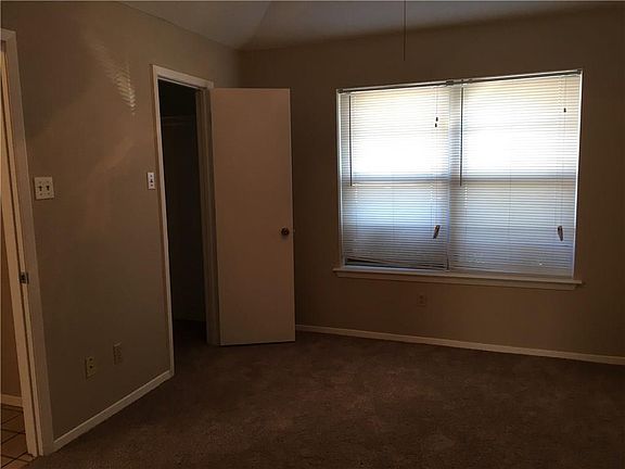 2nd image of 8986 Camfield Way