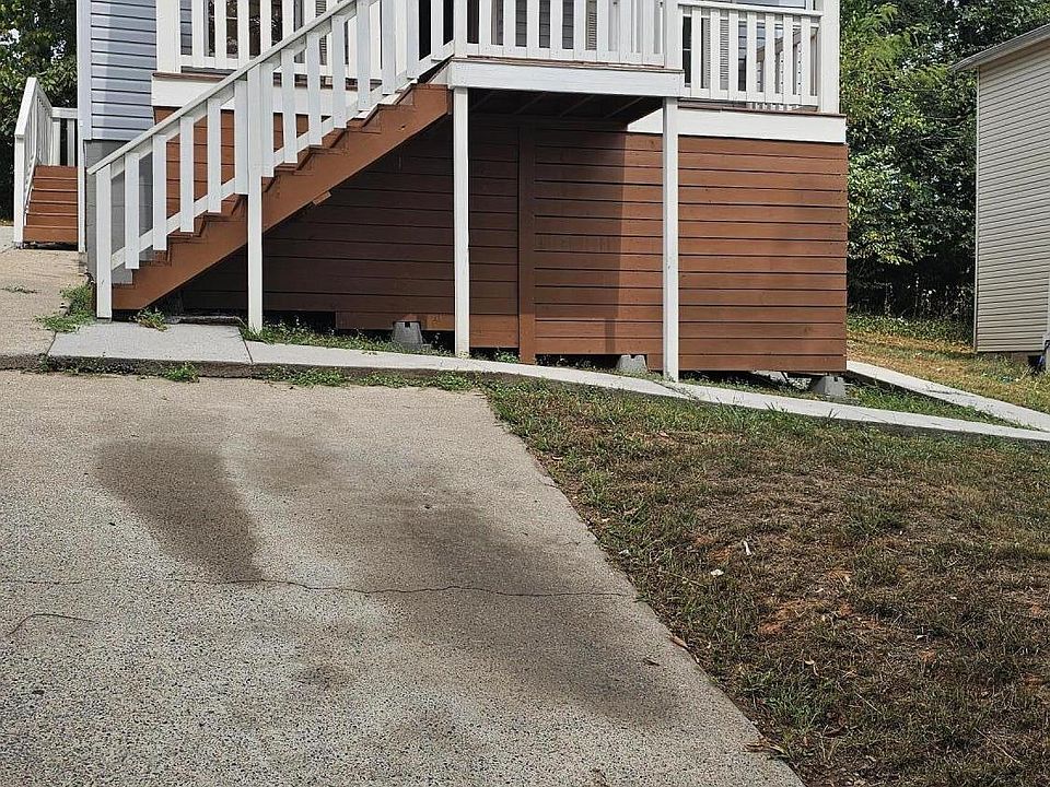 1st image of 825 Sylvan Dr