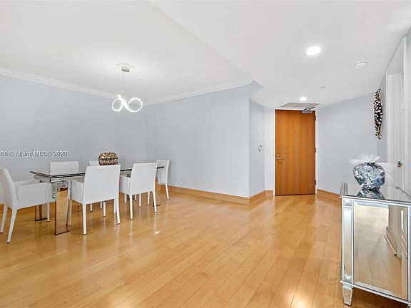 3rd image of 16500 Collins Ave APT 1554