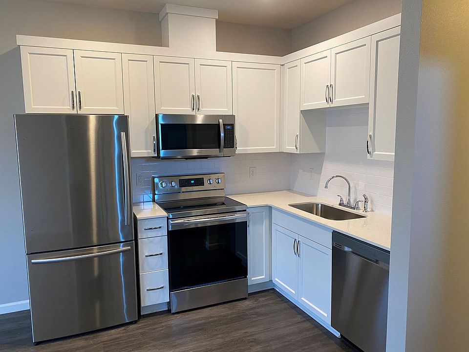 1st image of 6580 N Greenwich Ave #5