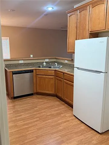 324 Fountains Park Blvd — Photo 11