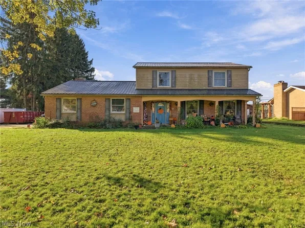 2644 Gladiola St NE, Canton, OH 44705