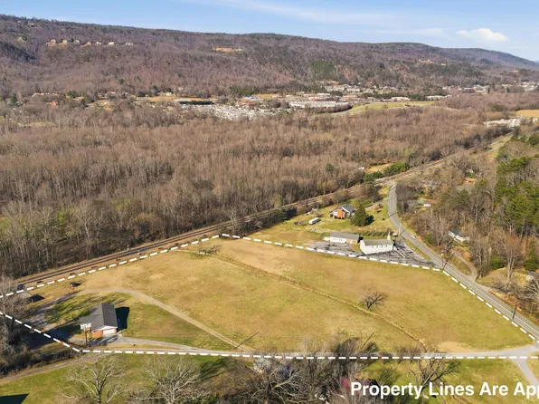 9061 Daisy Dallas Rd, Soddy Daisy, TN 37379
