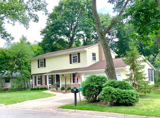 715 E Wilson St, Oconomowoc, WI 53066