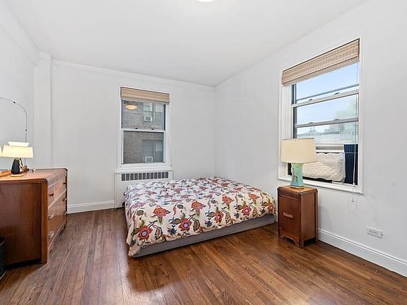 5th image of 300 W 53rd St APT 5K