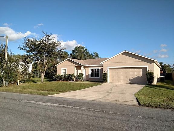 3rd image of 242 Bedford Dr