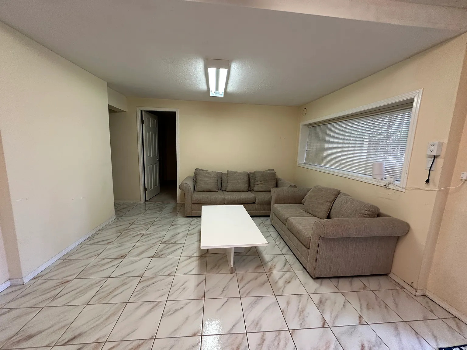 2 bed, 700 sqft, $1,750 — Photo 4